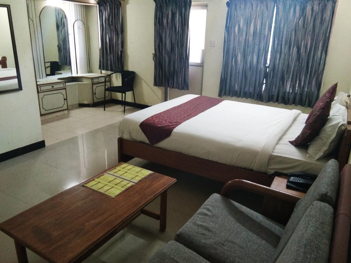 Hotel Jaysanthi Ooty Luaran gambar