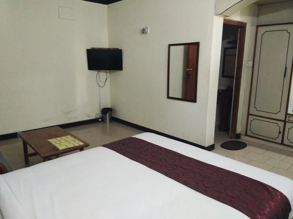 Hotel Jaysanthi Ooty Luaran gambar