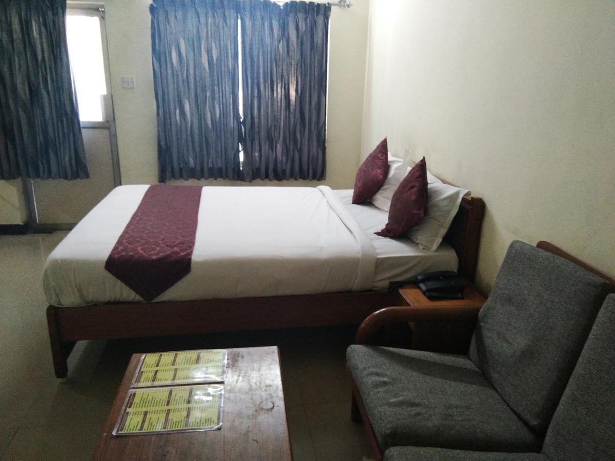 Hotel Jaysanthi Ooty Luaran gambar