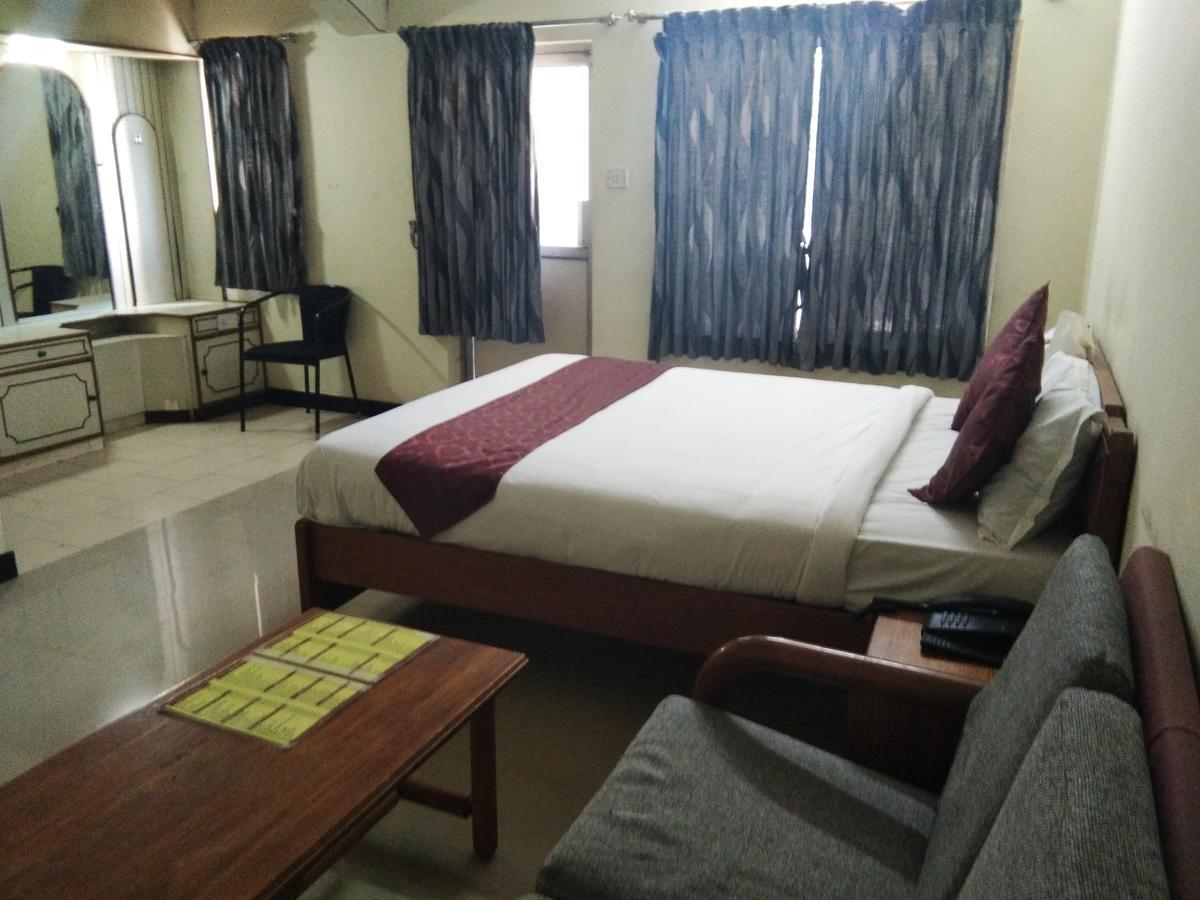 Hotel Jaysanthi Ooty Luaran gambar
